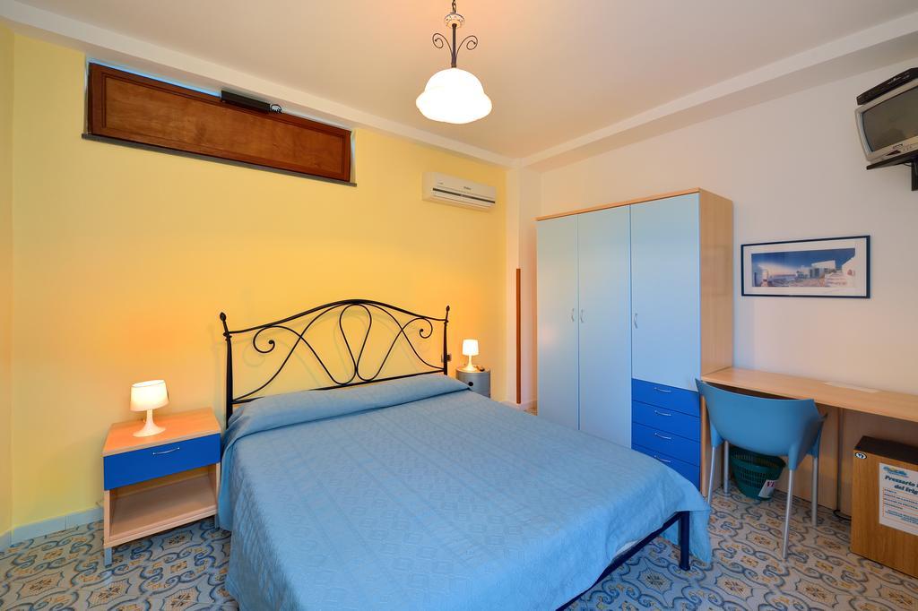 La Capannina Bed & Breakfast โปรชิดา ห้อง รูปภาพ